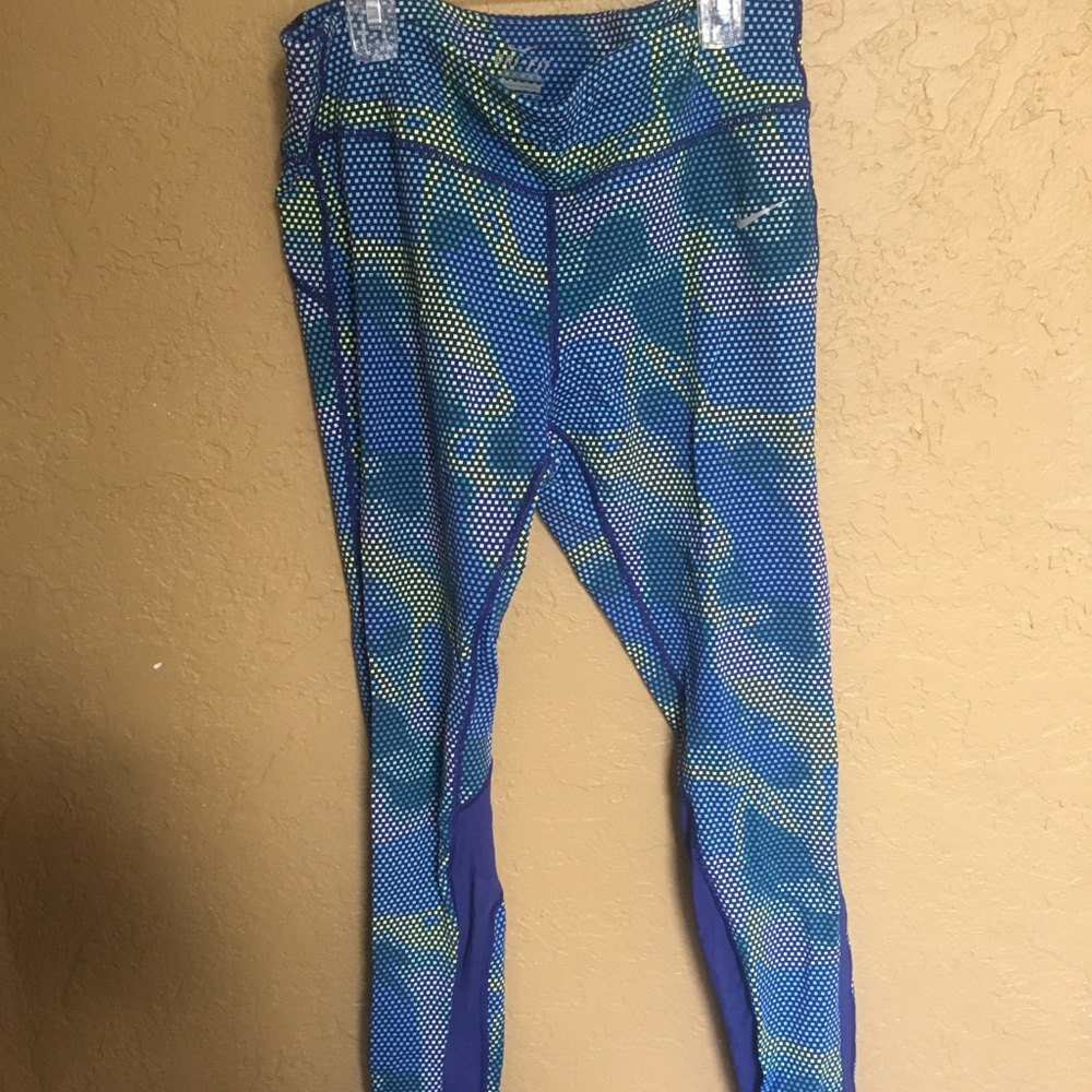 nike leggings never worn !!